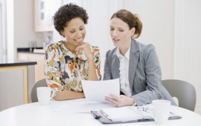 Businesswomen think which is better for their needs: business line of credit or merchant cash advance